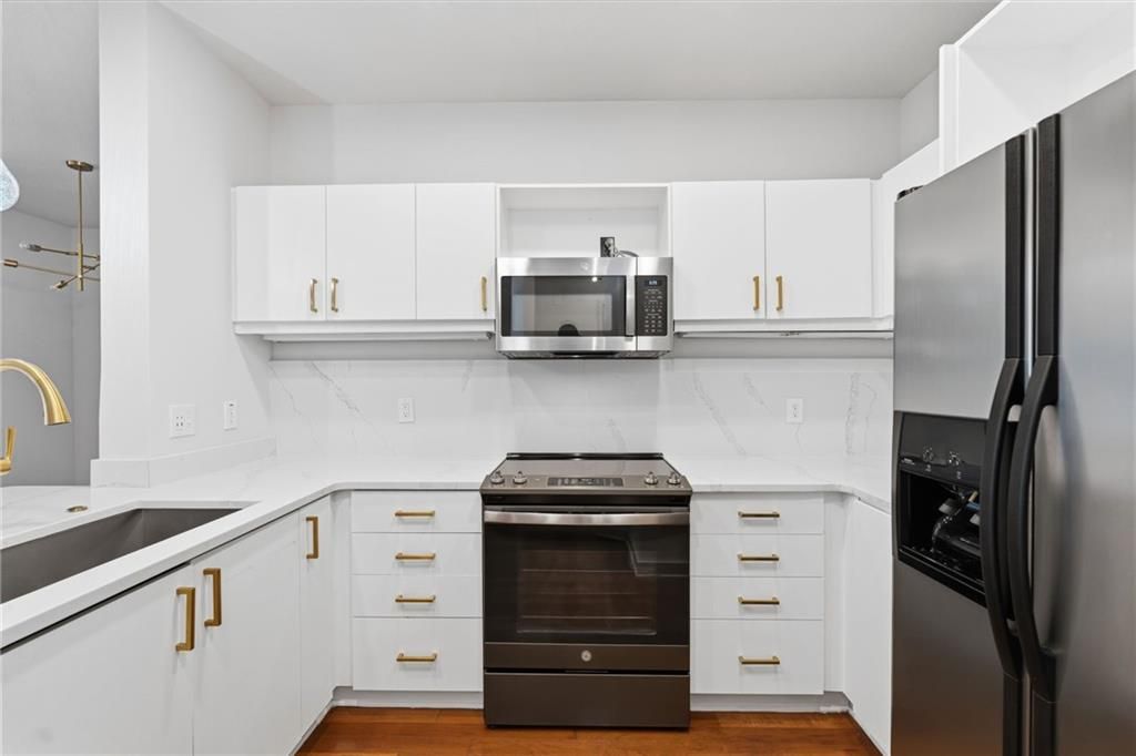 390 17th Street NW 4052, Atlanta, GA 30363
