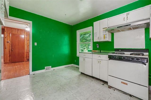 2841 Cloverhurst Drive, Atlanta, GA 30344