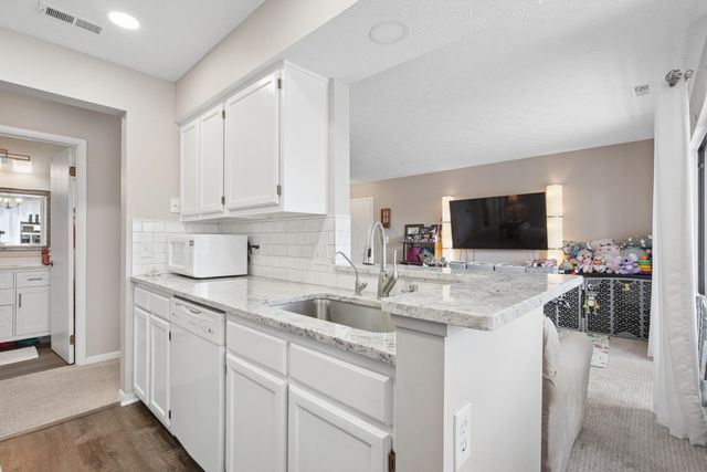 2196 Hedgerow Road, 2196G, Columbus, OH 43220