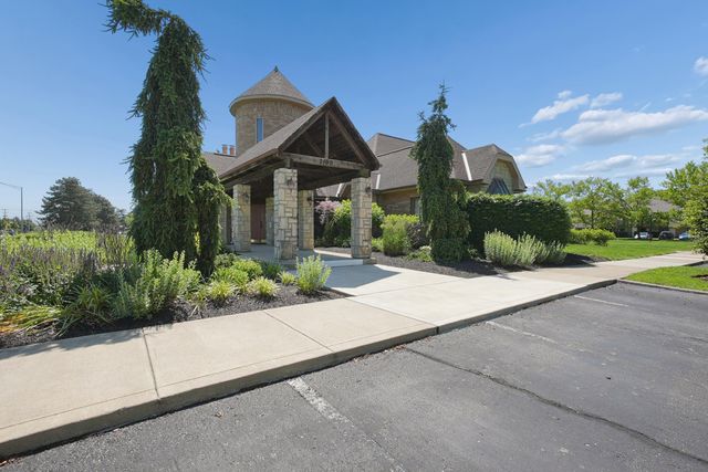 2196 Hedgerow Road, 2196G, Columbus, OH 43220