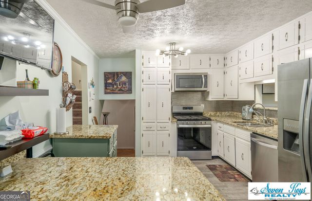 1239 Country Pine Drive, Ellenwood, GA 30294