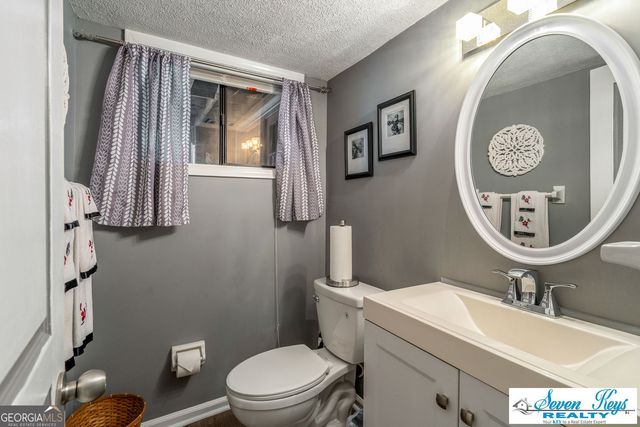 1239 Country Pine Drive, Ellenwood, GA 30294