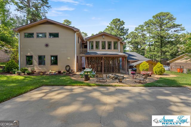 1239 Country Pine Drive, Ellenwood, GA 30294