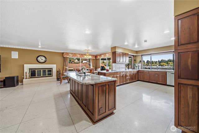 8865 Gramercy Place SW, Lakewood, WA 98498
