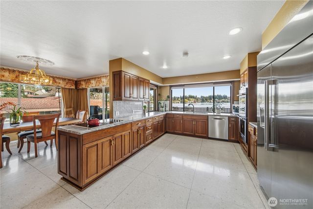 8865 Gramercy Place SW, Lakewood, WA 98498