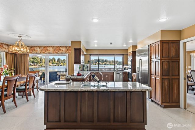 8865 Gramercy Place SW, Lakewood, WA 98498