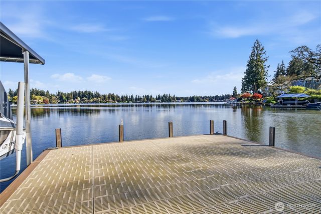 8865 Gramercy Place SW, Lakewood, WA 98498