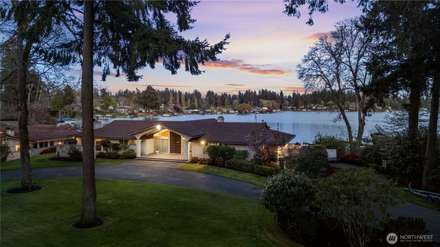 8865 Gramercy Place SW, Lakewood, WA 98498