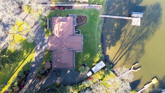8865 Gramercy Place SW, Lakewood, WA 98498