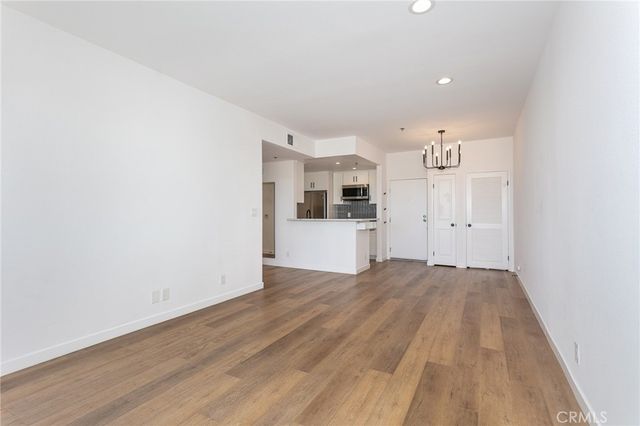 19350 Sherman Way 212, Reseda, CA 91335