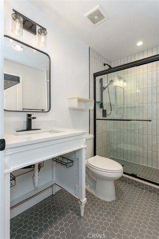 19350 Sherman Way 212, Reseda, CA 91335