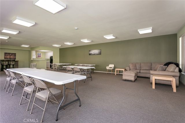 19350 Sherman Way 212, Reseda, CA 91335