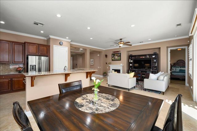 2294 Langtree Dr, Roseville, CA 95747