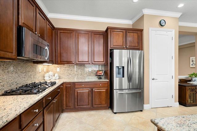 2294 Langtree Dr, Roseville, CA 95747