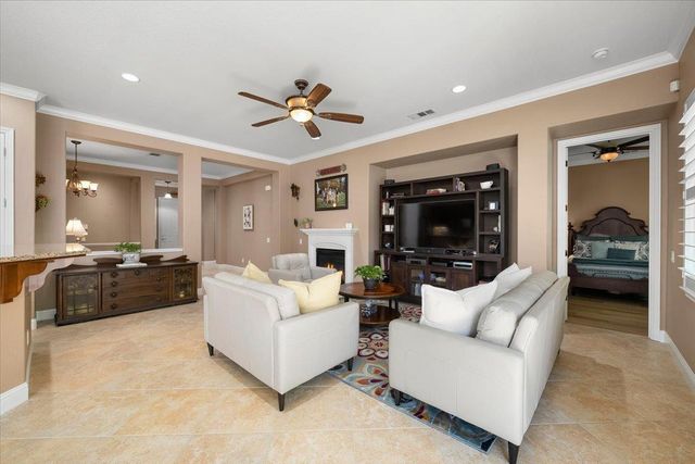 2294 Langtree Dr, Roseville, CA 95747