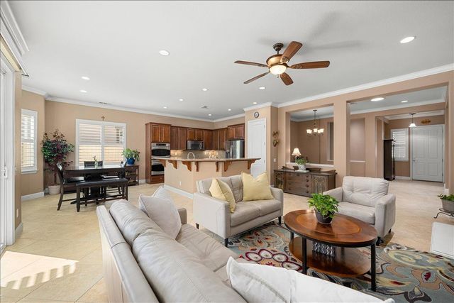 2294 Langtree Dr, Roseville, CA 95747