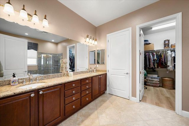 2294 Langtree Dr, Roseville, CA 95747