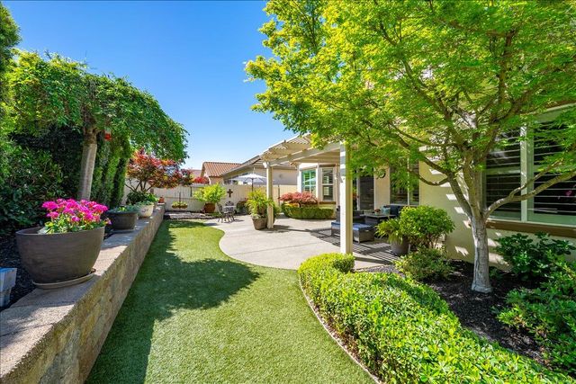 2294 Langtree Dr, Roseville, CA 95747