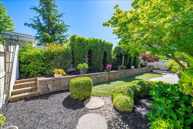 2294 Langtree Dr, Roseville, CA 95747