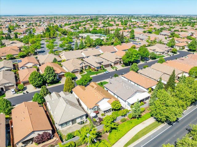 2294 Langtree Dr, Roseville, CA 95747