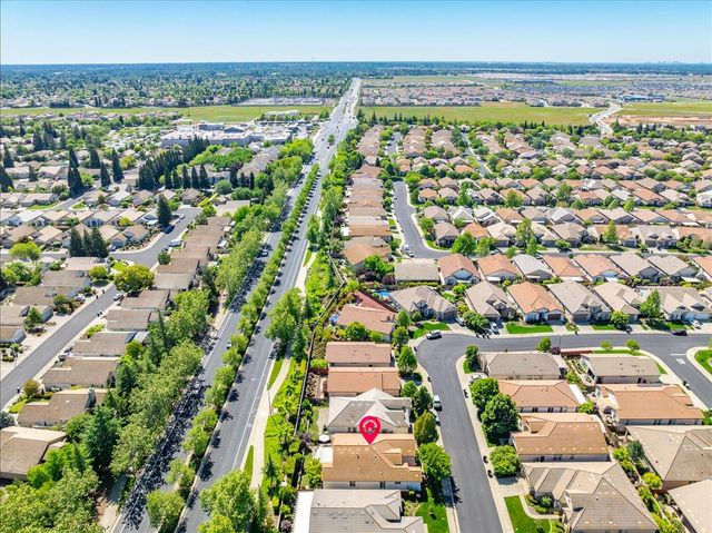 2294 Langtree Dr, Roseville, CA 95747