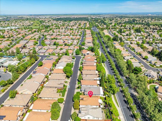 2294 Langtree Dr, Roseville, CA 95747