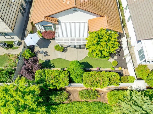 2294 Langtree Dr, Roseville, CA 95747