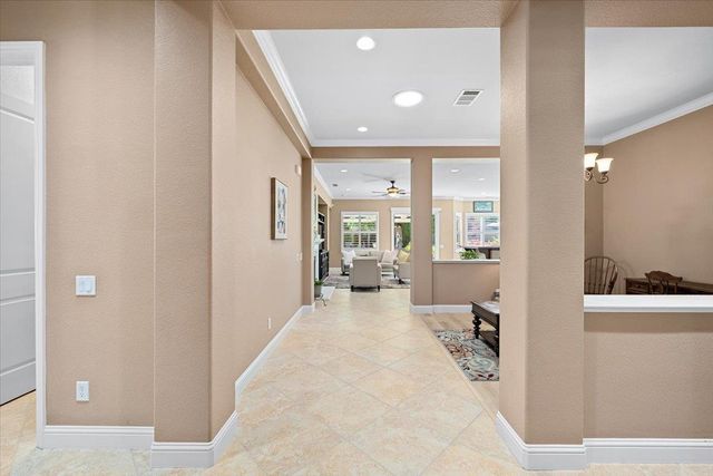 2294 Langtree Dr, Roseville, CA 95747