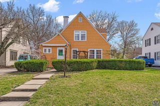 1272 SW Lakeside DR, Topeka, KS 66604