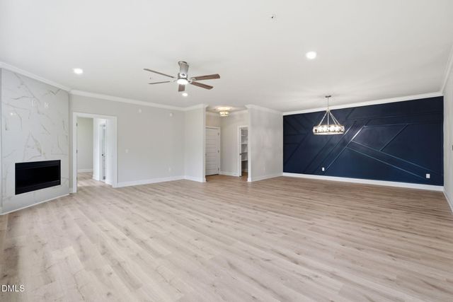 1600 Gathering Park Circle 202, Cary, NC 27519