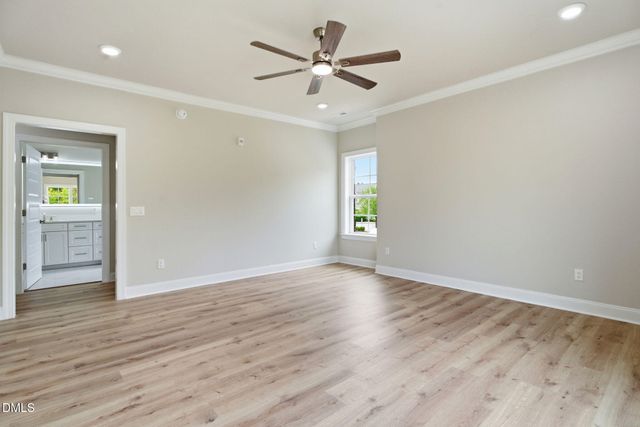 1600 Gathering Park Circle 202, Cary, NC 27519