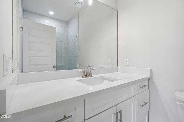 1600 Gathering Park Circle 202, Cary, NC 27519