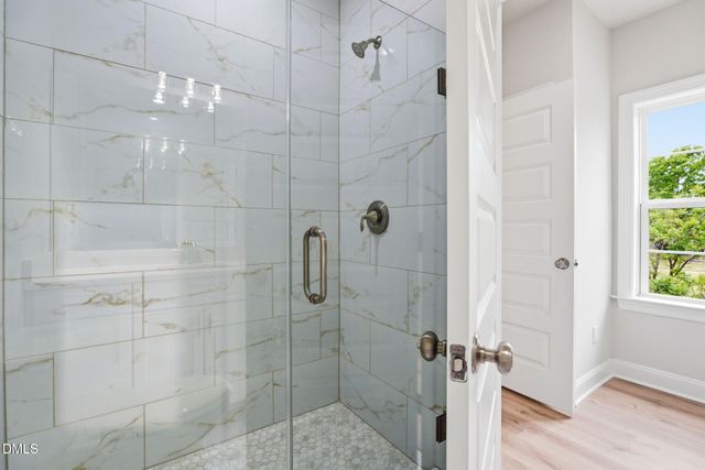 1600 Gathering Park Circle 202, Cary, NC 27519
