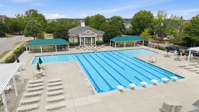 1600 Gathering Park Circle 202, Cary, NC 27519