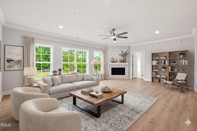 1600 Gathering Park Circle 202, Cary, NC 27519