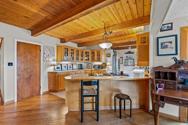 27052 W Lakeview Drive S, Lake Barrington, IL 60084