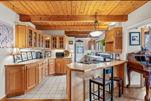 27052 W Lakeview Drive S, Lake Barrington, IL 60084