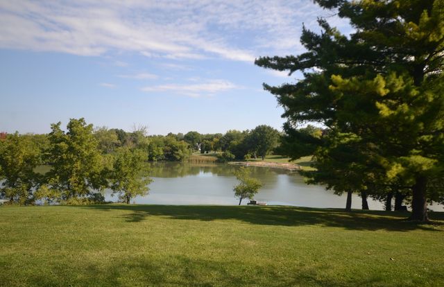 27052 W Lakeview Drive S, Lake Barrington, IL 60084