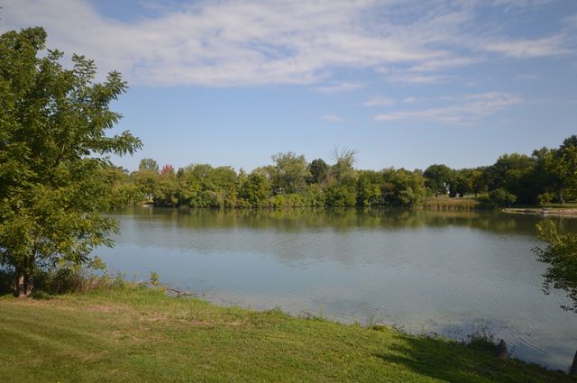27052 W Lakeview Drive S, Lake Barrington, IL 60084