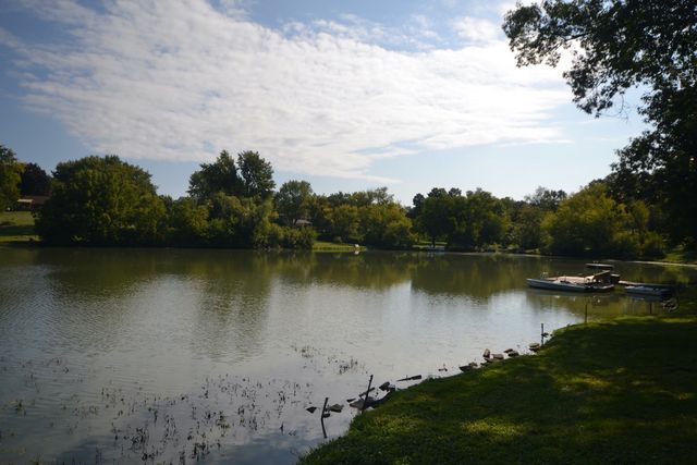 27052 W Lakeview Drive S, Lake Barrington, IL 60084