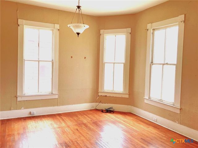 603 N Depot Street, Victoria, TX 77901