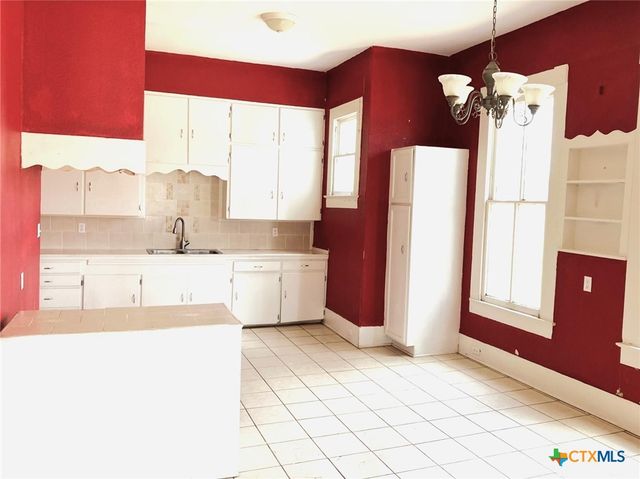 603 N Depot Street, Victoria, TX 77901