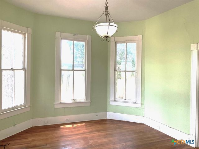 603 N Depot Street, Victoria, TX 77901