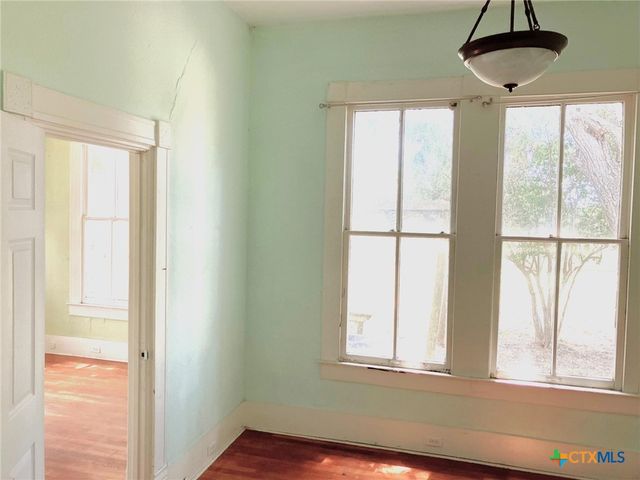 603 N Depot Street, Victoria, TX 77901