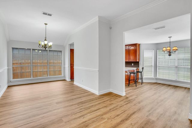 428 Shelby Drive, Burleson, TX 76028