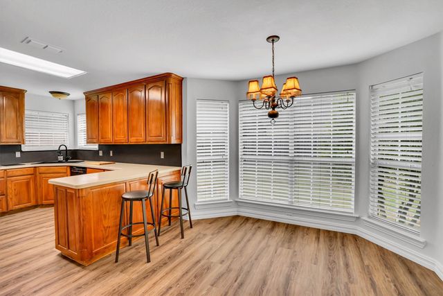 428 Shelby Drive, Burleson, TX 76028