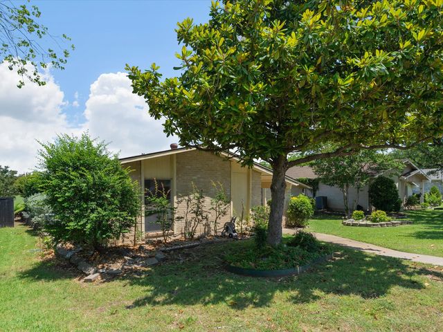 3020 Ravine Trail, Carrollton, TX 75007