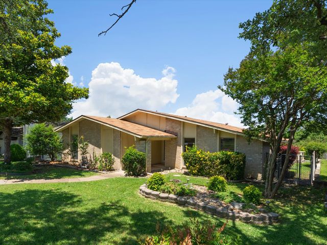 3020 Ravine Trail, Carrollton, TX 75007