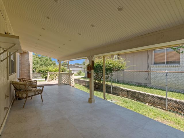 3020 Ravine Trail, Carrollton, TX 75007