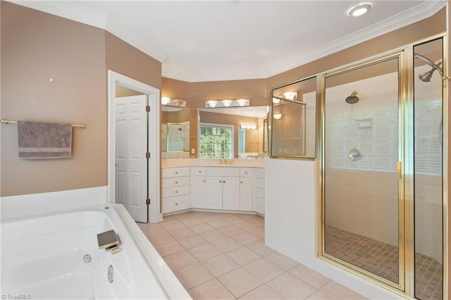 160 Ridge Gate Court, Lewisville, NC 27023